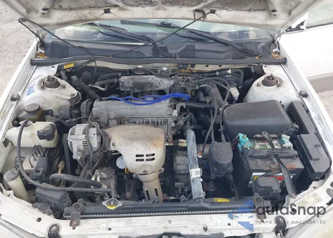 1999 Toyota Camry Le z USA, uszkodzony, nr VIN JT2BG28K1X0335552